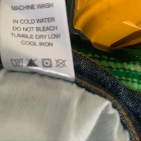 Judy Blue Jeans Relaxed Fit Tag Says 15/32 Measures 34” Waist/26” Inseam - Picture 13 of 13